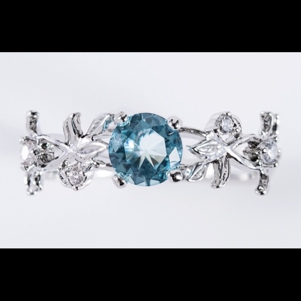 Blue stone silver leafs